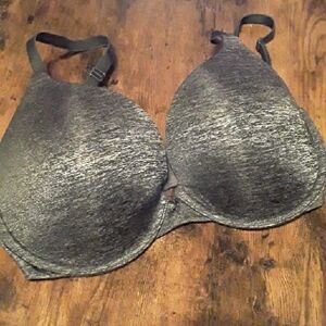 NWOT Victoria's Secret 32DD Silver Heathered Padded Perfect Coverage Underwire